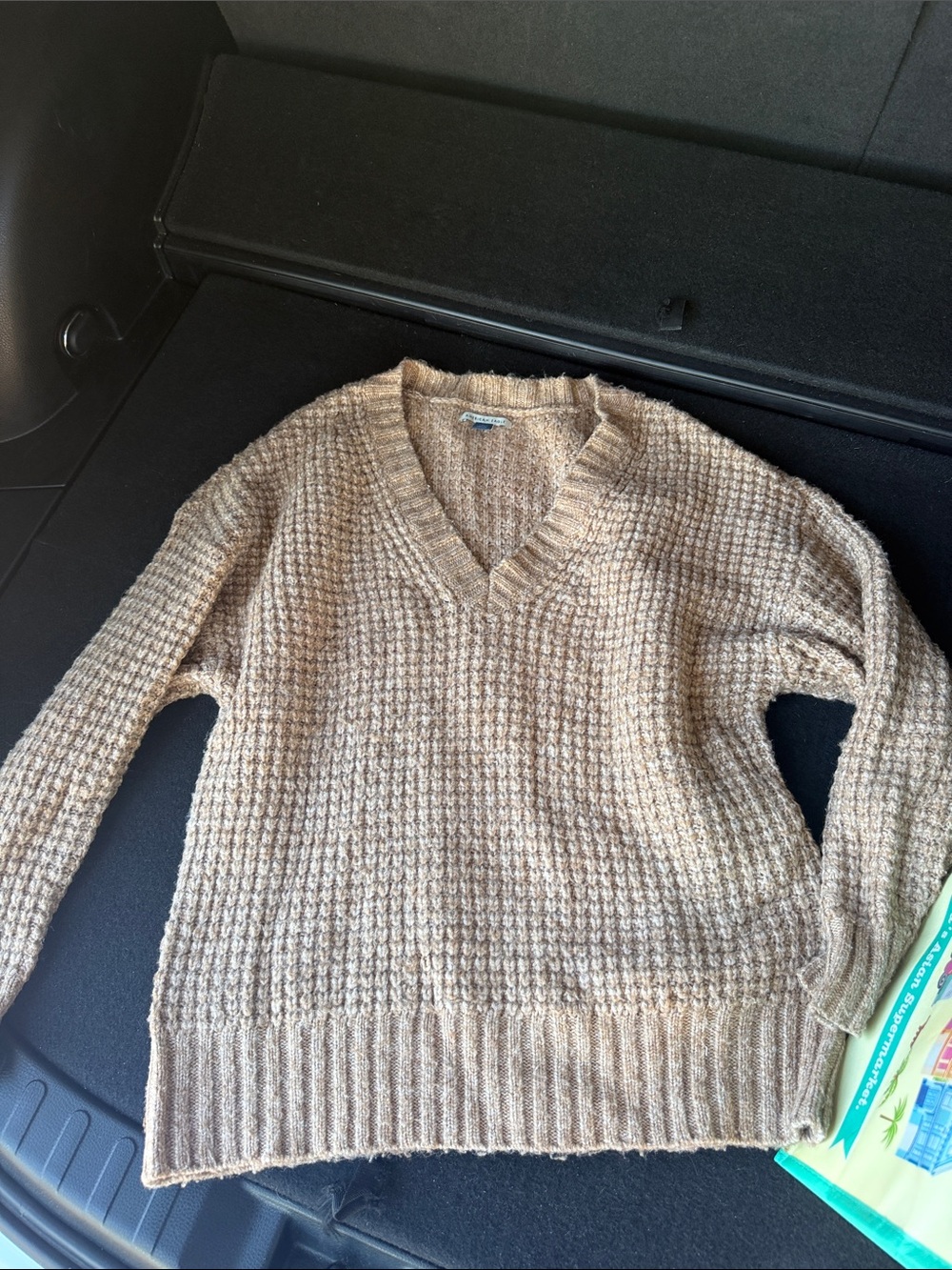 American Eagle Sweater